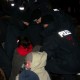 GegendemonstrantInnen blockieren eine Kreuzung in Cottbus